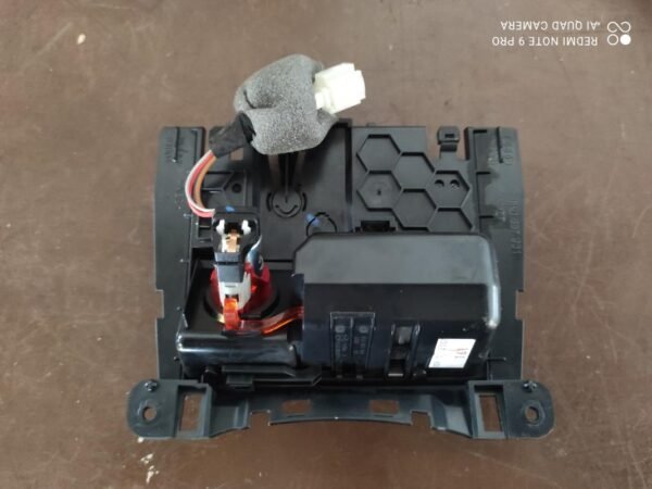 Cenicero Audi A4 (B8 8K) 2.0 TDI (143 cv) - Imagen 2