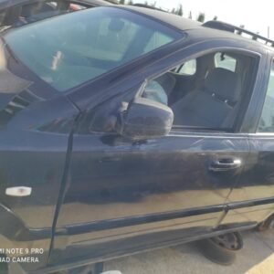 Puerta delantera izquierda Kia Sorento I (Versión 2006) 2.5 CRDi (170 cv)