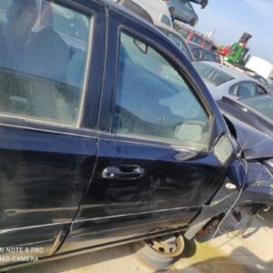 Puerta delantera derecha Kia Sorento I (Versión 2006) 2.5 CRDi (170 cv)