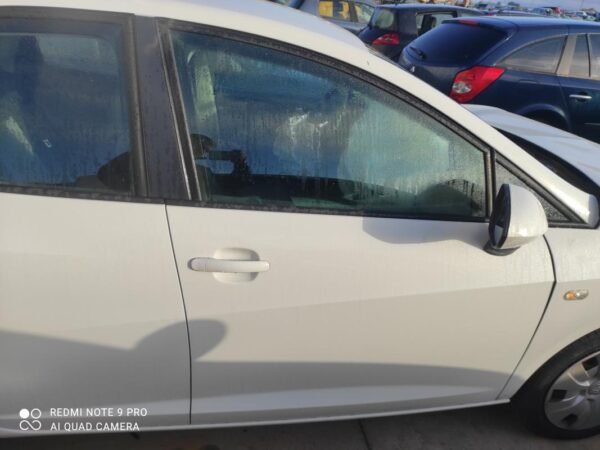 Puerta delantera derecha Seat Ibiza IV (Versión 2012) 1.2 TSI (105 cv)