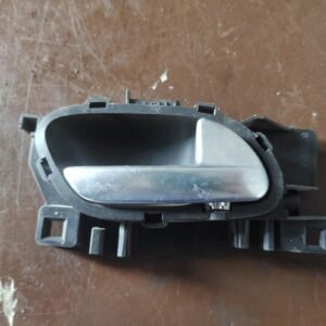 Maneta interior delantera derecha Citroen C4 II Hatchback (Fase II, 2015) 1.6 BlueHDi (99 cv)