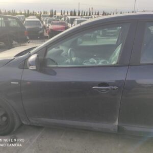 Puerta delantera izquierda Renault Megane III 1.5 dCi (90 cv) FAP