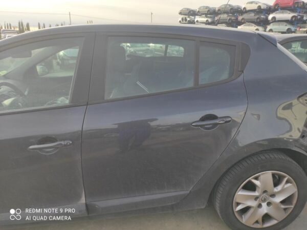 Puerta trasera izquierda Renault Megane III 1.5 dCi (90 cv) FAP