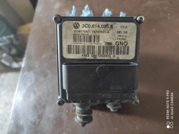 Abs Volkswagen Passat (B6) 2.0 TDI (140 cv) - Imagen 2