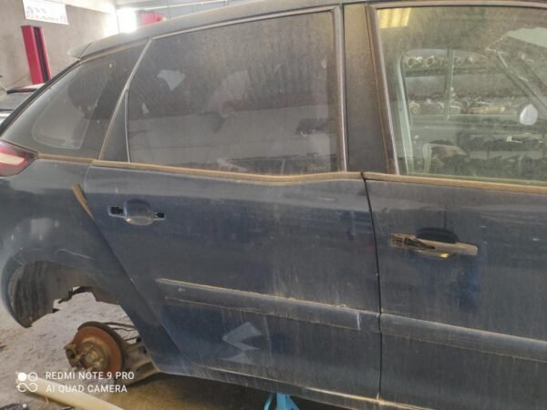 Puerta trasera derecha Citroen C4 I Picasso (Fase II, 2010) 2.0 HDI (150 cv)