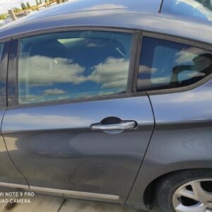 Puerta trasera izquierda Citroen C5 II (Fase I, 2008) 2.0 HDi (136 cv) Automatico
