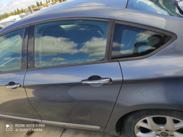 Puerta trasera izquierda Citroen C5 II (Fase I, 2008) 2.0 HDi (136 cv) Automatico