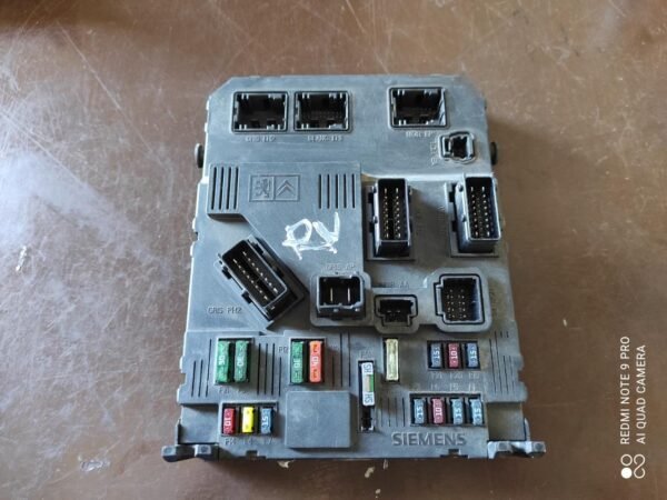 Caja de reles / fusibles Peugeot 206 1.6 16V (109 cv)