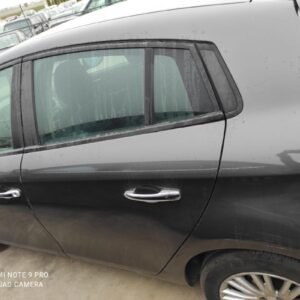 Puerta trasera izquierda Fiat Bravo II 1.9 MultiJet (120 cv)