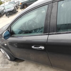 Puerta delantera izquierda Fiat Bravo II 1.9 MultiJet (120 cv)