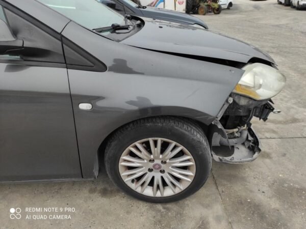 Aleta delantera derecha Fiat Bravo II 1.9 MultiJet (120 cv)