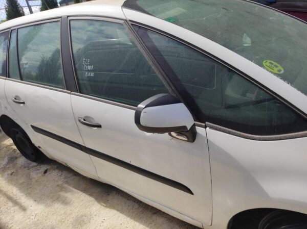 Puerta delantera derecha Citroen C4 I Picasso (Fase II, 2010) 1.6 HDI (112 cv)