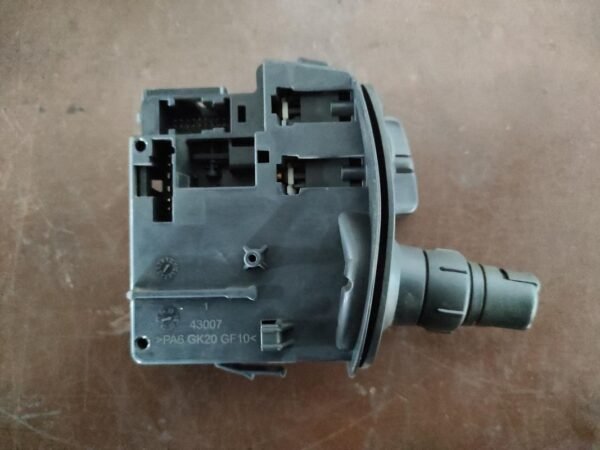 Mando limpiaparabrisas Renault Clio III 1.2i 16V (75 cv) - Imagen 2