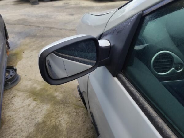 Retrovisor izquierdo Renault Clio III 1.2i 16V (75 cv) - Imagen 2