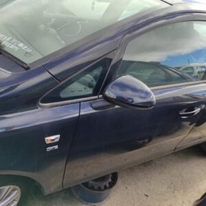 Puerta delantera izquierda Opel Corsa D (Versión 2011) 5-puertas 1.2 XER (85 cv)