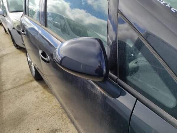 Retrovisor derecho Opel Corsa D (Versión 2011) 5-puertas 1.2 XER (85 cv)