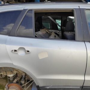Puerta trasera derecha Hyundai Santa Fe II 2.2 CRDi 4WD (150 cv)
