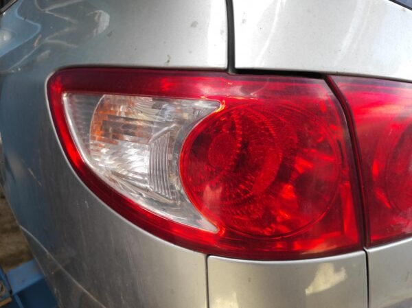 Piloto trasero izquierdo Hyundai Santa Fe II 2.2 CRDi 4WD (150 cv)