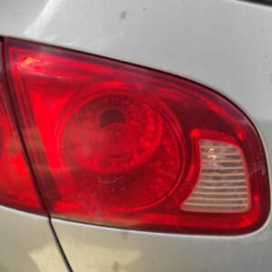 Piloto trasero izquierdo Hyundai Santa Fe II 2.2 CRDi 4WD (150 cv)