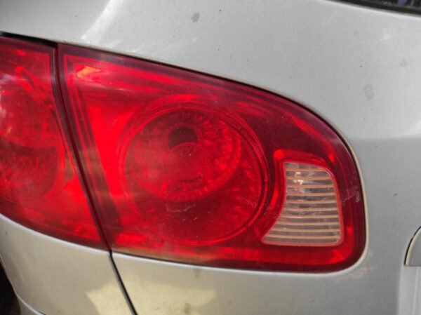 Piloto trasero izquierdo Hyundai Santa Fe II 2.2 CRDi 4WD (150 cv)