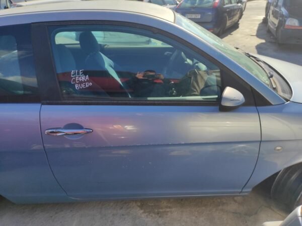 Puerta delantera derecha Lancia Ypsilon (843) 1.2 i 16V (80 cv)