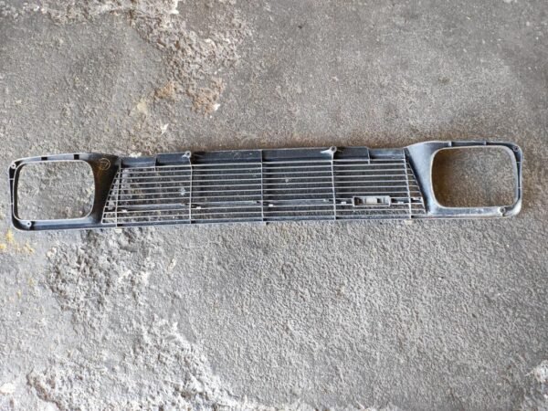 Rejilla delantera Seat 127 1.0 (52 cv) - Imagen 2