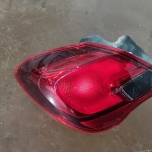 Piloto trasero izquierdo Opel Corsa E 3-puertas OPC 1.6 Turbo ECOTEC (207 cv)