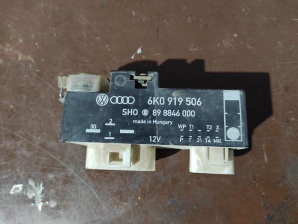 Caja precalentamiento Volkswagen Polo III (6N/6KV) 1.6 (75 cv)