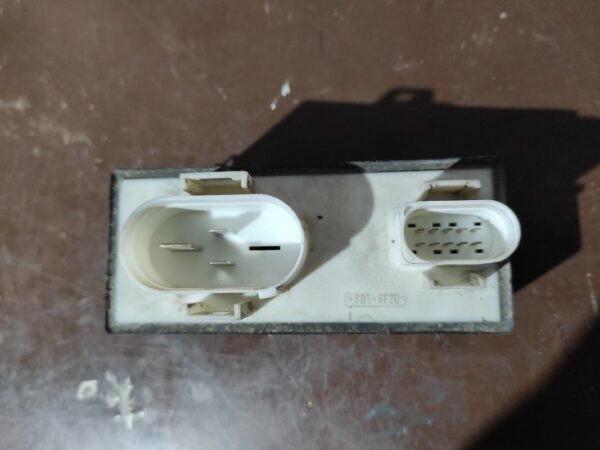 Caja precalentamiento Volkswagen Polo III (6N/6KV) 1.6 (75 cv) - Imagen 2