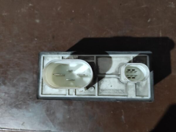 Caja precalentamiento Audi A3 (8L) Versión 2000 1.9 TDI (110 cv) - Imagen 2