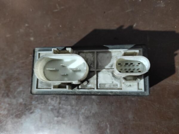 Caja precalentamiento Seat Cordoba II 1.9 SDI (68 cv) - Imagen 2