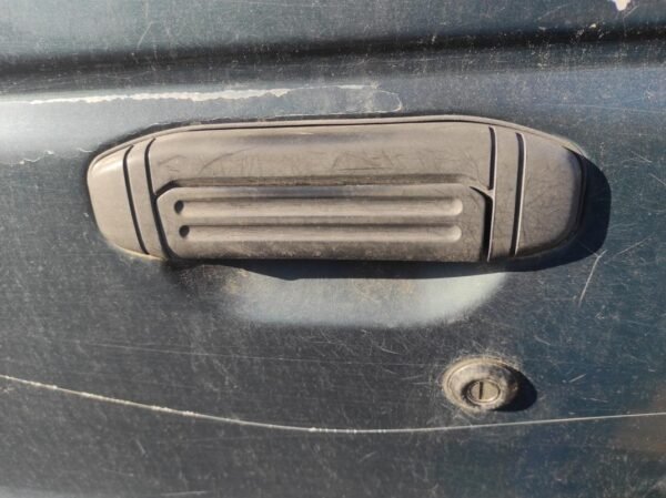 Maneta exterior delantera izquierda Mitsubishi Montero (V3_W, V2_W, V4_W) 2.8 TD (V46W, V26W) (125 cv)