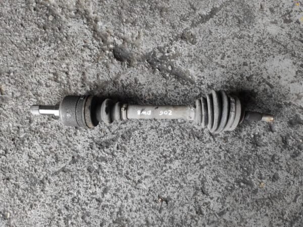 Transmisión delantera izquierda Peugeot 206 1.9 D (71 cv)