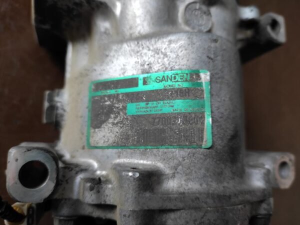 Compresor aire acondicionado Renault Clio II 1.5 dCi (82 cv) - Imagen 3