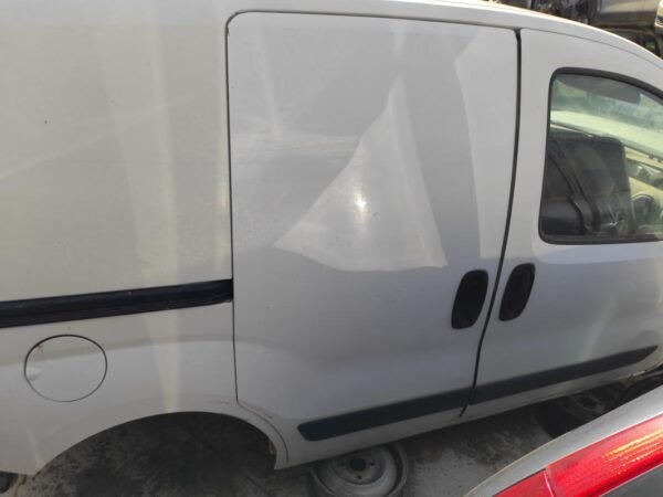 Puerta lateral corredera derecha Peugeot Bipper (AA_) 1.4 HDi (68 cv)
