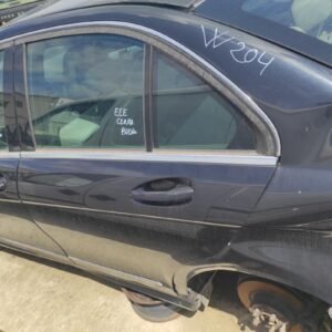 Puerta trasera izquierda Mercedes Benz Clase C (W204) C 180 Kompressor (156 cv) Autotronic