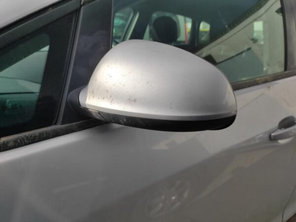 Retrovisor izquierdo Opel Astra J 1.6 (115 cv)