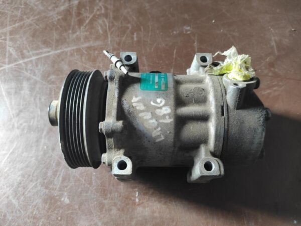 Compresor aire acondicionado Renault Laguna 1.8 (B56A/B) (90 cv) - Imagen 2