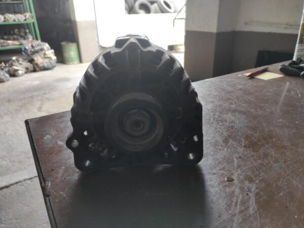 Alternador Volkswagen Polo IV (9N) 1.2 i 12V (64 cv) - Imagen 2