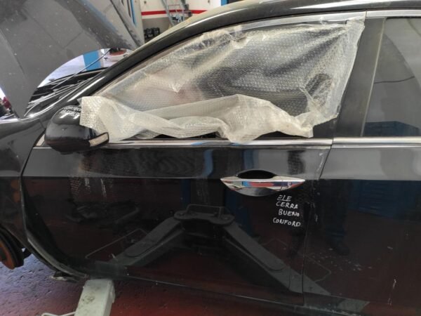Puerta delantera izquierda Honda Accord VIII 2.0 i-VTEC 16V (156 cv)
