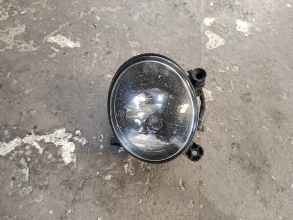 Faro antiniebla derecho Seat Exeo 2.0 TDI CR (120 cv) DPF