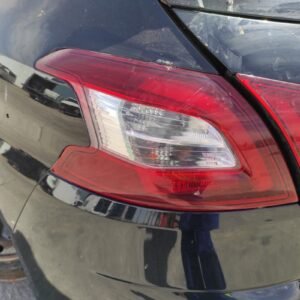Piloto trasero izquierdo Peugeot 308 II 1.6 HDI (92 cv)