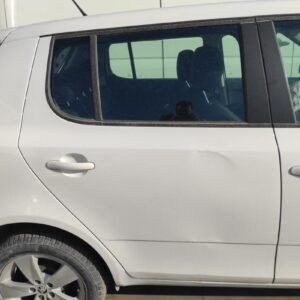 Puerta trasera derecha Skoda Fabia II (Versión 2010) 1.2 (70 cv)