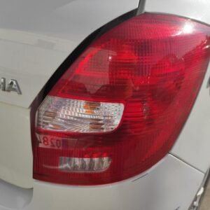 Piloto trasero derecho Skoda Fabia II (Versión 2010) 1.2 (70 cv)