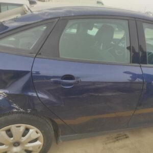 Puerta trasera derecha Ford Focus III Sedan 1.6 TDCi (95 cv)