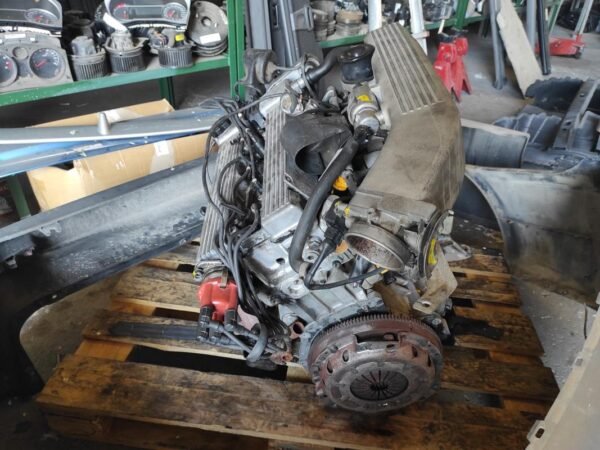 Motor Alfa Romeo 164 2.0 T.S. (143 cv) - Imagen 3