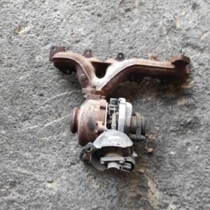 Turbo Ford Focus II Sedan 2.0 TDCi (136 cv)
