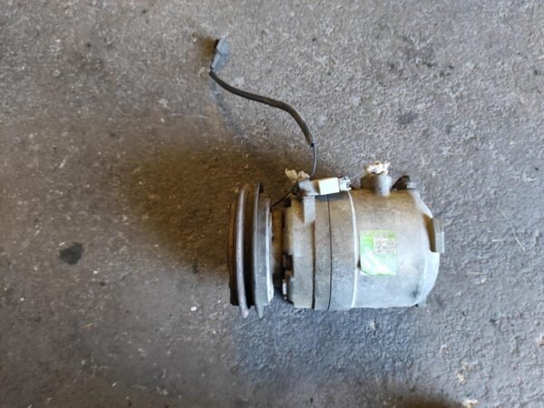 Compresor aire acondicionado Nissan Terrano II (R20) 2.7 TD (5 dr) (100 cv)