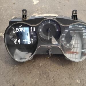 Cuadro de instrumentos Seat Leon II (1P) 1.9 TDI (105 cv)