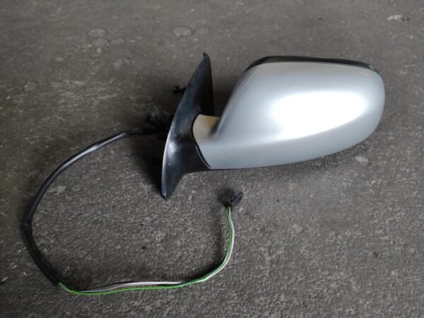 Retrovisor izquierdo Peugeot 307 2.0 HDI (90 cv)